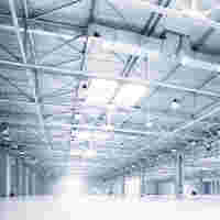 building_licht_lagerhalle_2_istock_000014092815_2000x2000.jpg